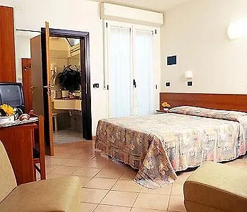 Numi & Medusa تْشيزيناتيكو